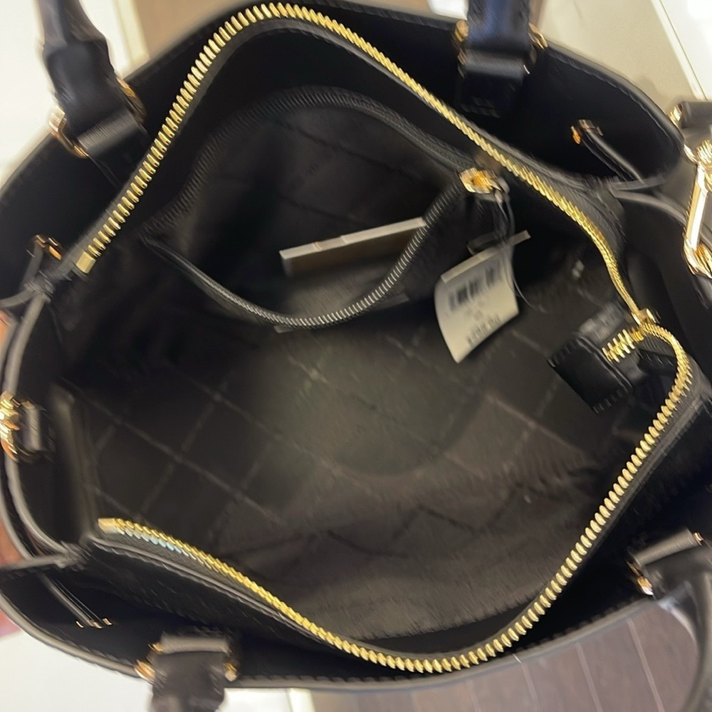 Michael Kors Mercer Lg Top-Zip Belted Satchel Crossbody CZip Bag Purse 
Black - Picture 16 of 16